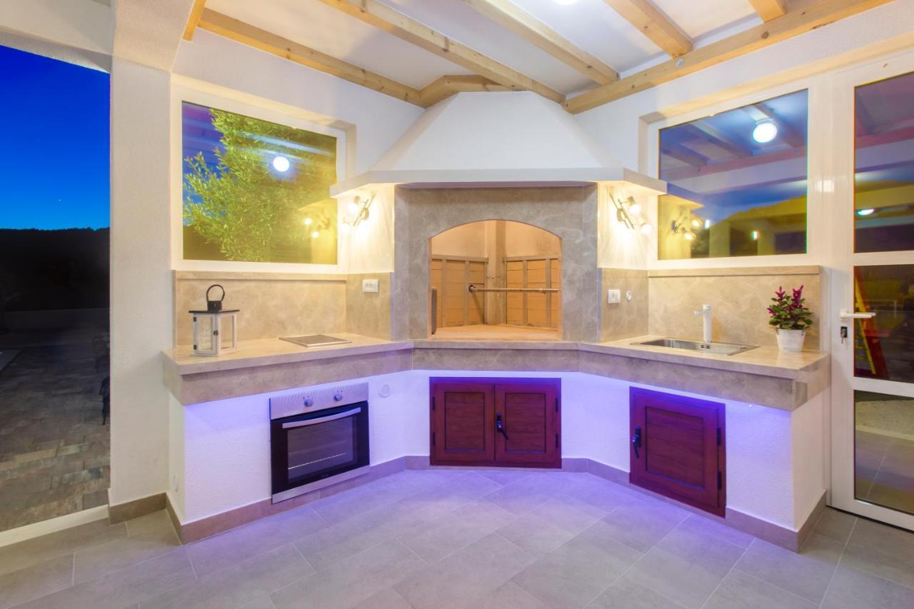 Villa Antonia With Heated Pool Dograde Ngoại thất bức ảnh